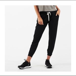 Vuori Performance Joggers - Black Small